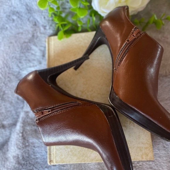 Elegant Brown Ankle Boots WORTHINGTON® - Picture 8 of 14